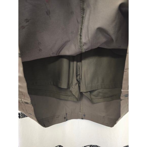 Eddie Bauer Adventure 2.0 green arrow print skirt with built-in shorts 10 - Picture 5 of 8